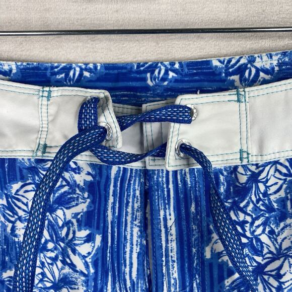 The North Face Women Sz 6 Swim Shorts Board Surf Cover Up Blue Floral Unlined - Picture 3 of 10